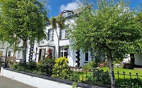 Holcombe Guest House Llandudno 4*